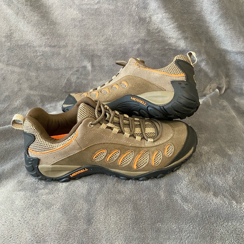 Merrell Men's Tan and Black shoes
